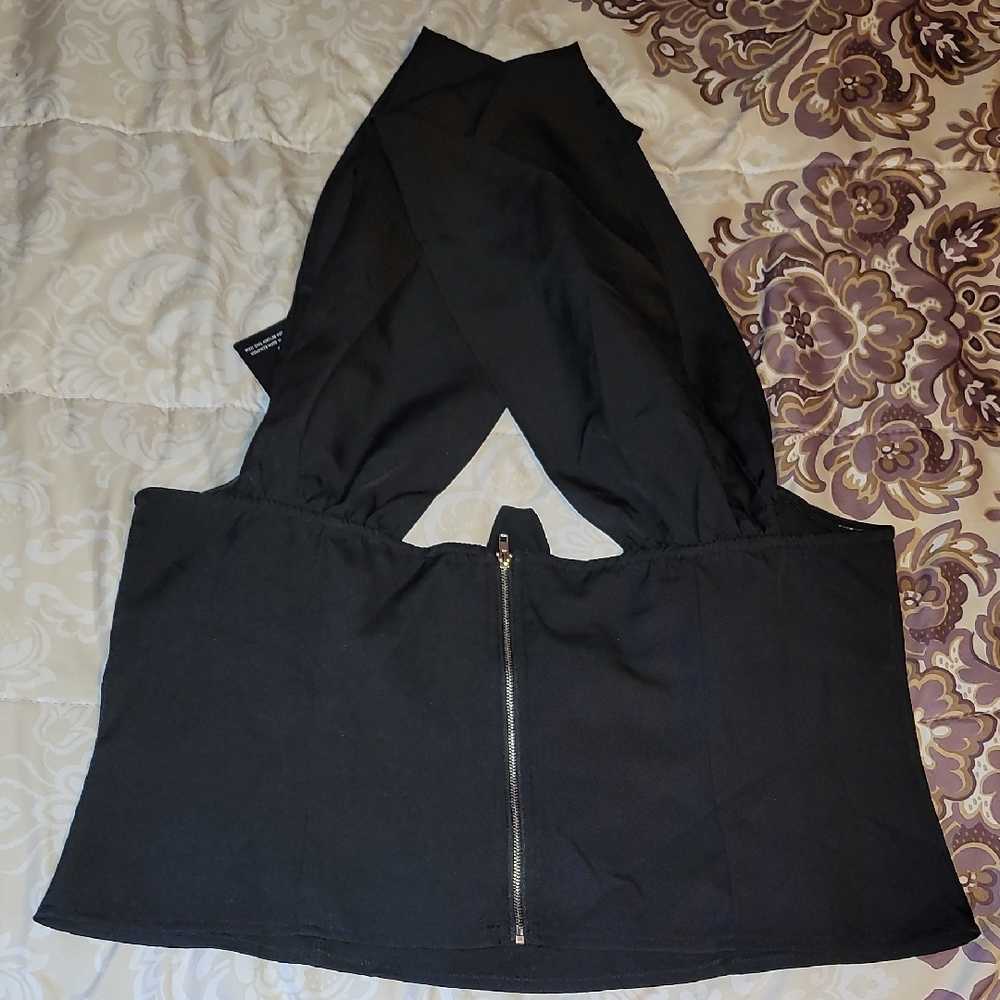 PrettyLittleThing Black Woven Cross Over Zip Top Sz: 20 NWT - Picture 3 of 5